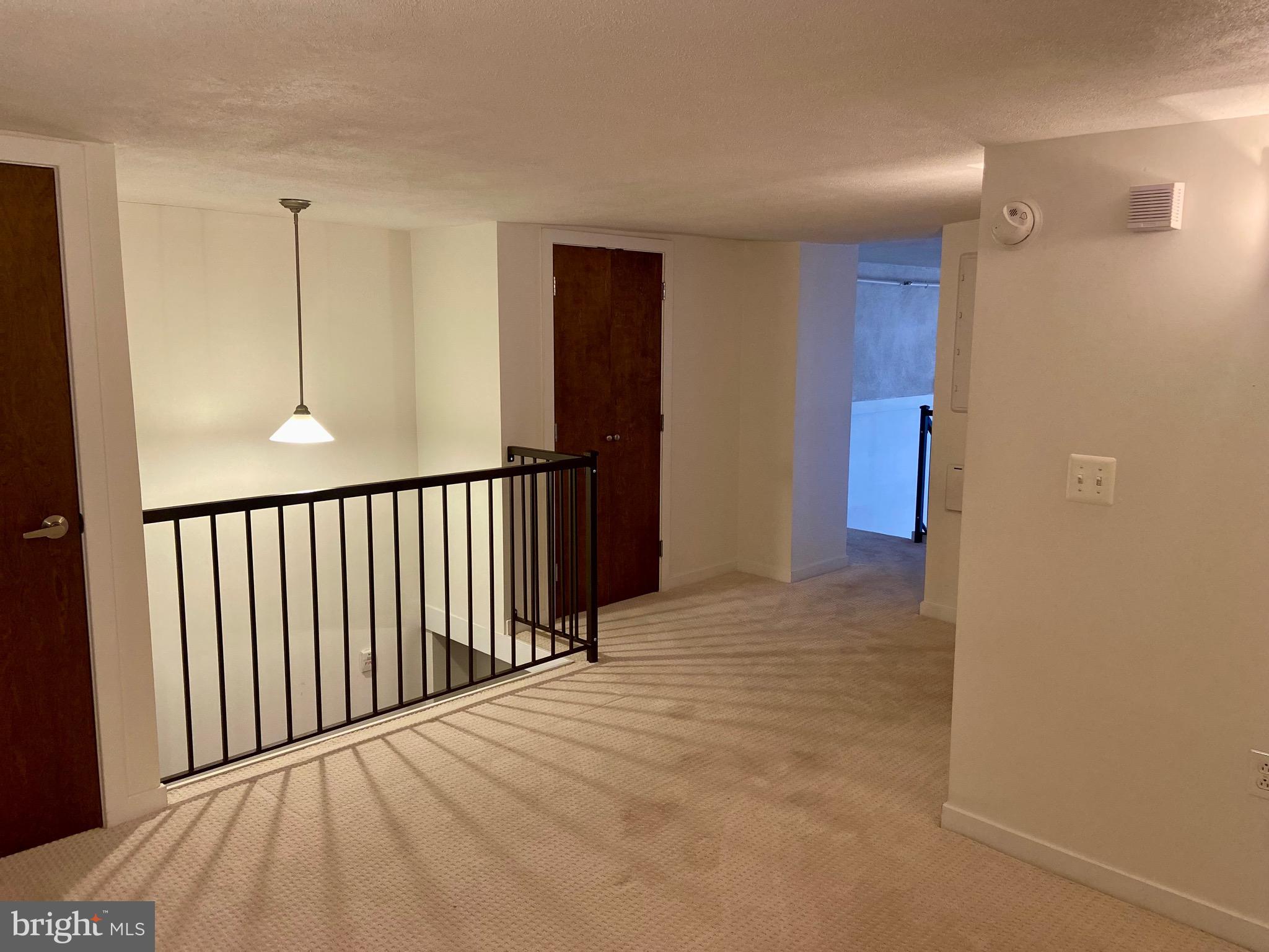 HAWTHORNE - Residential