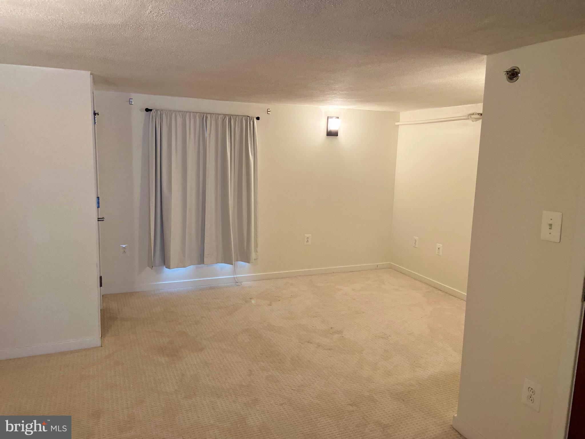 HAWTHORNE - Residential