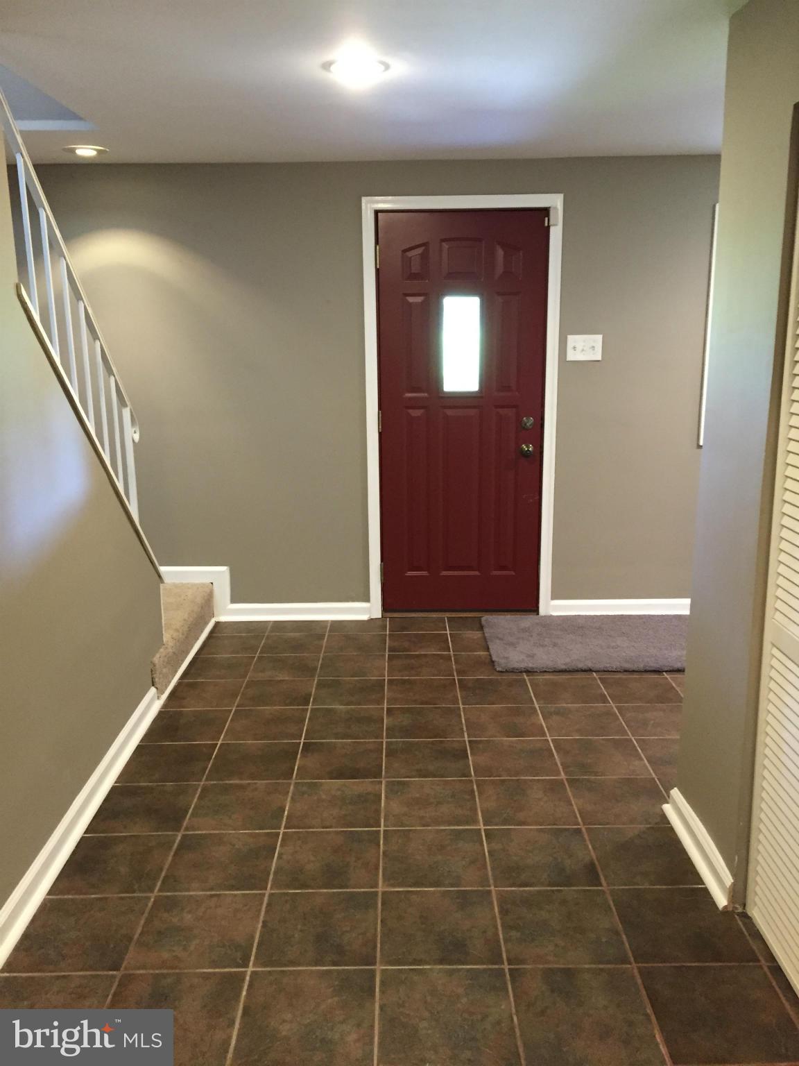 WEST SPRINGFIELD - Residential Lease