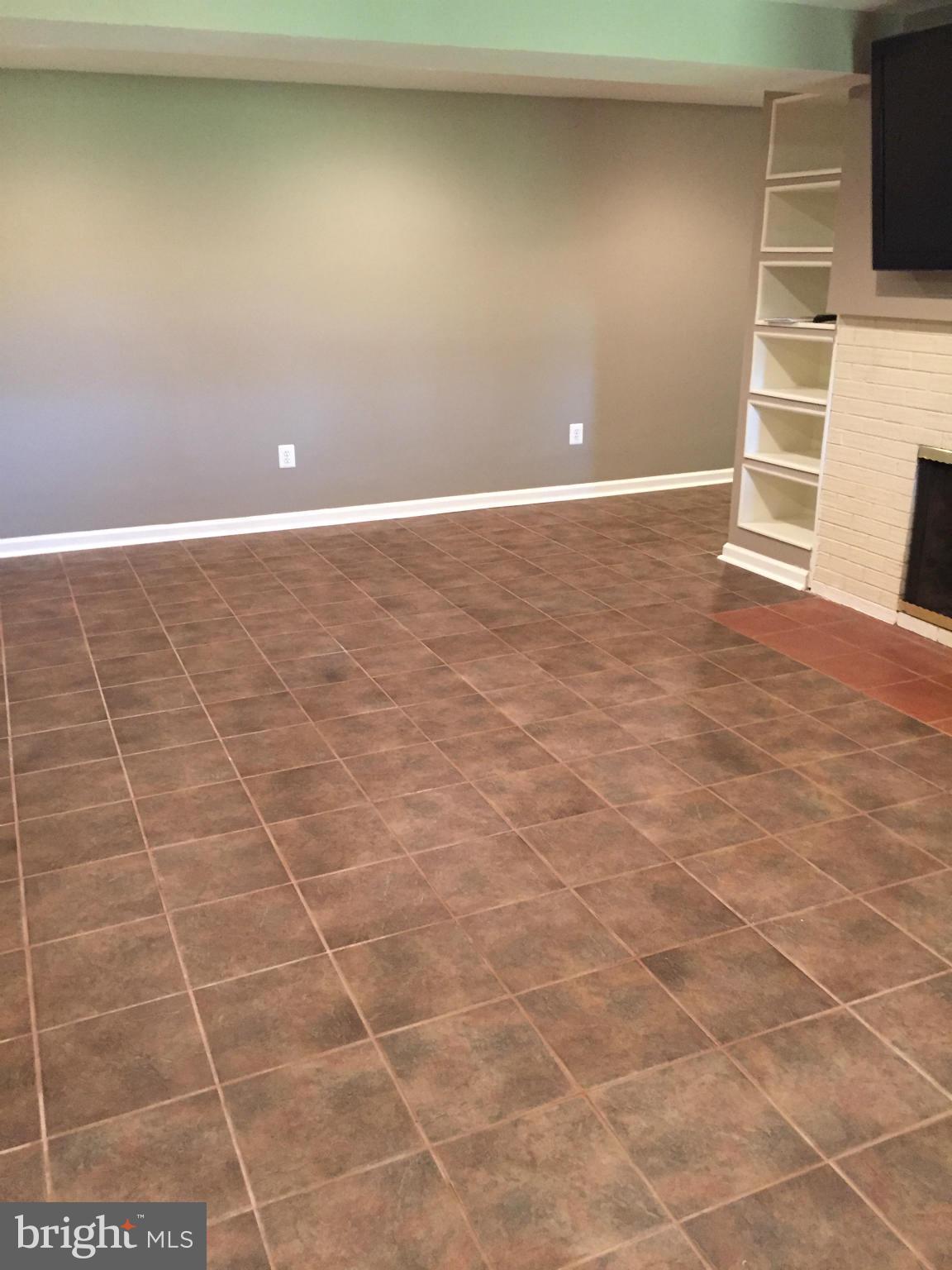 WEST SPRINGFIELD - Residential Lease