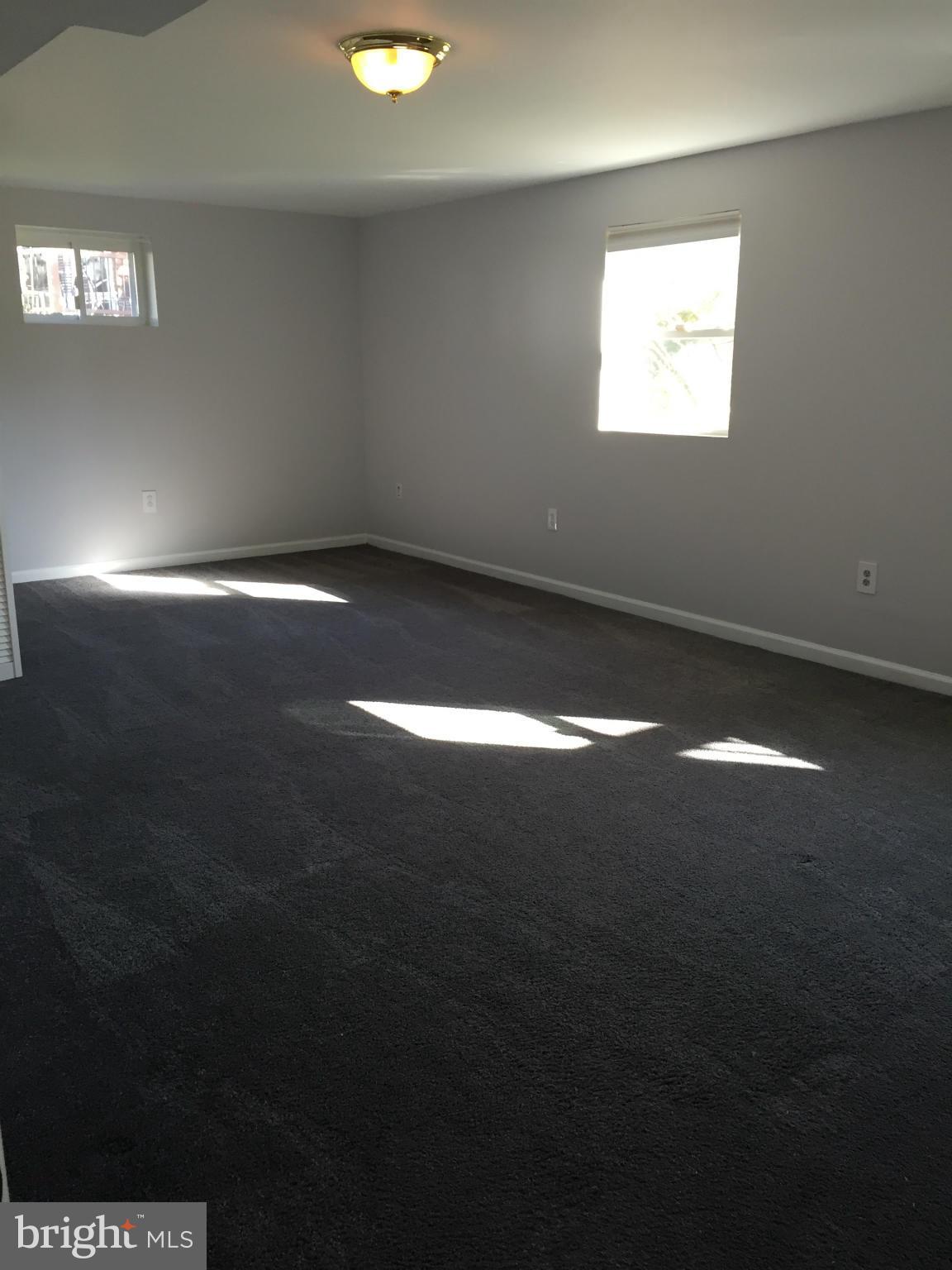 WEST SPRINGFIELD - Residential Lease