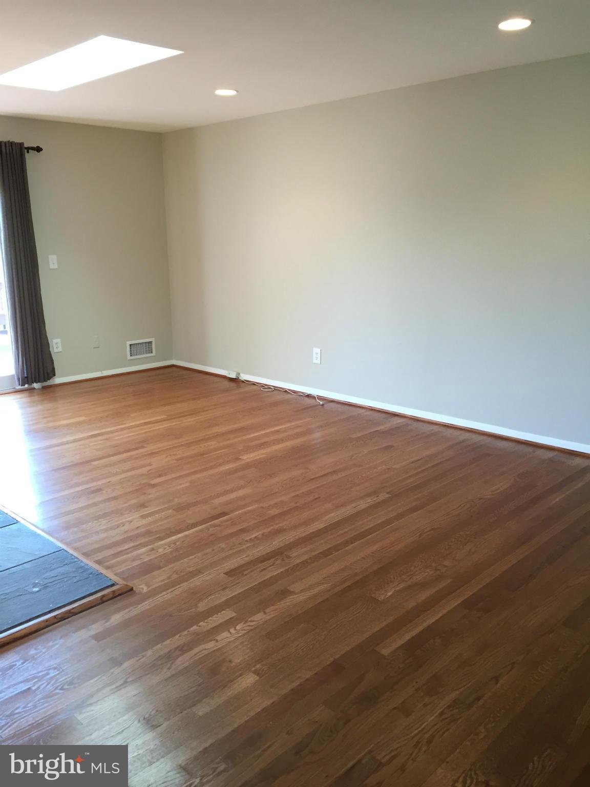 WEST SPRINGFIELD - Residential Lease