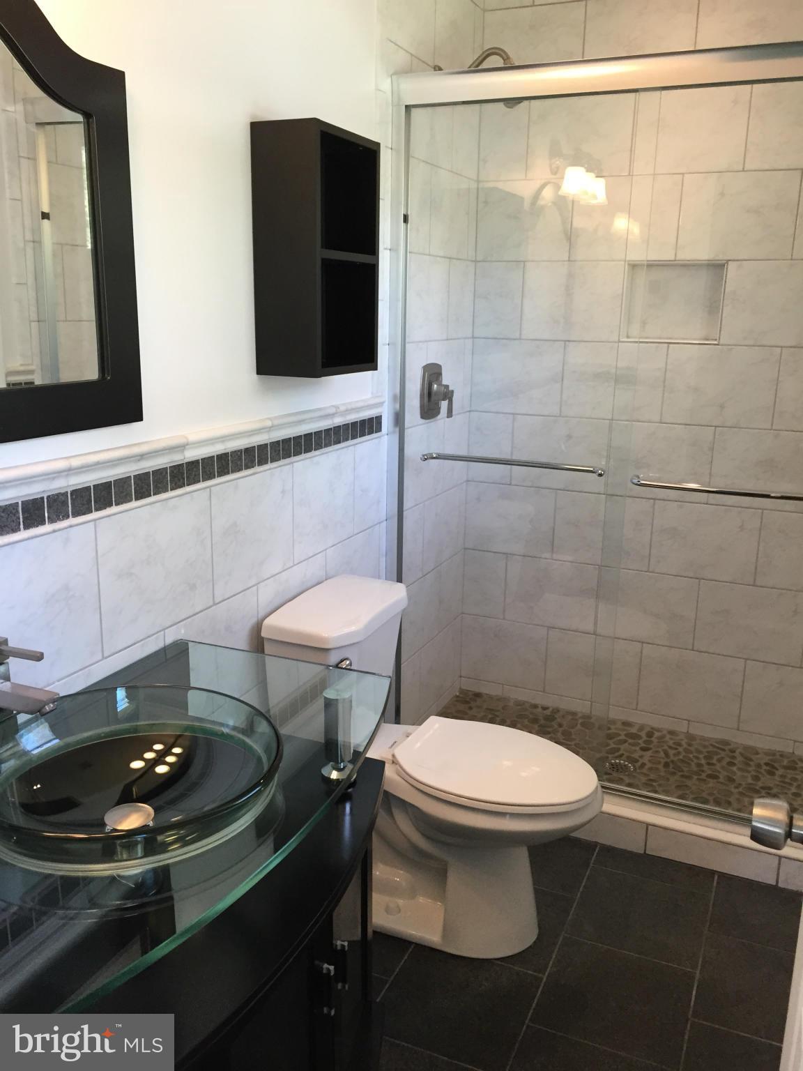WEST SPRINGFIELD - Residential Lease