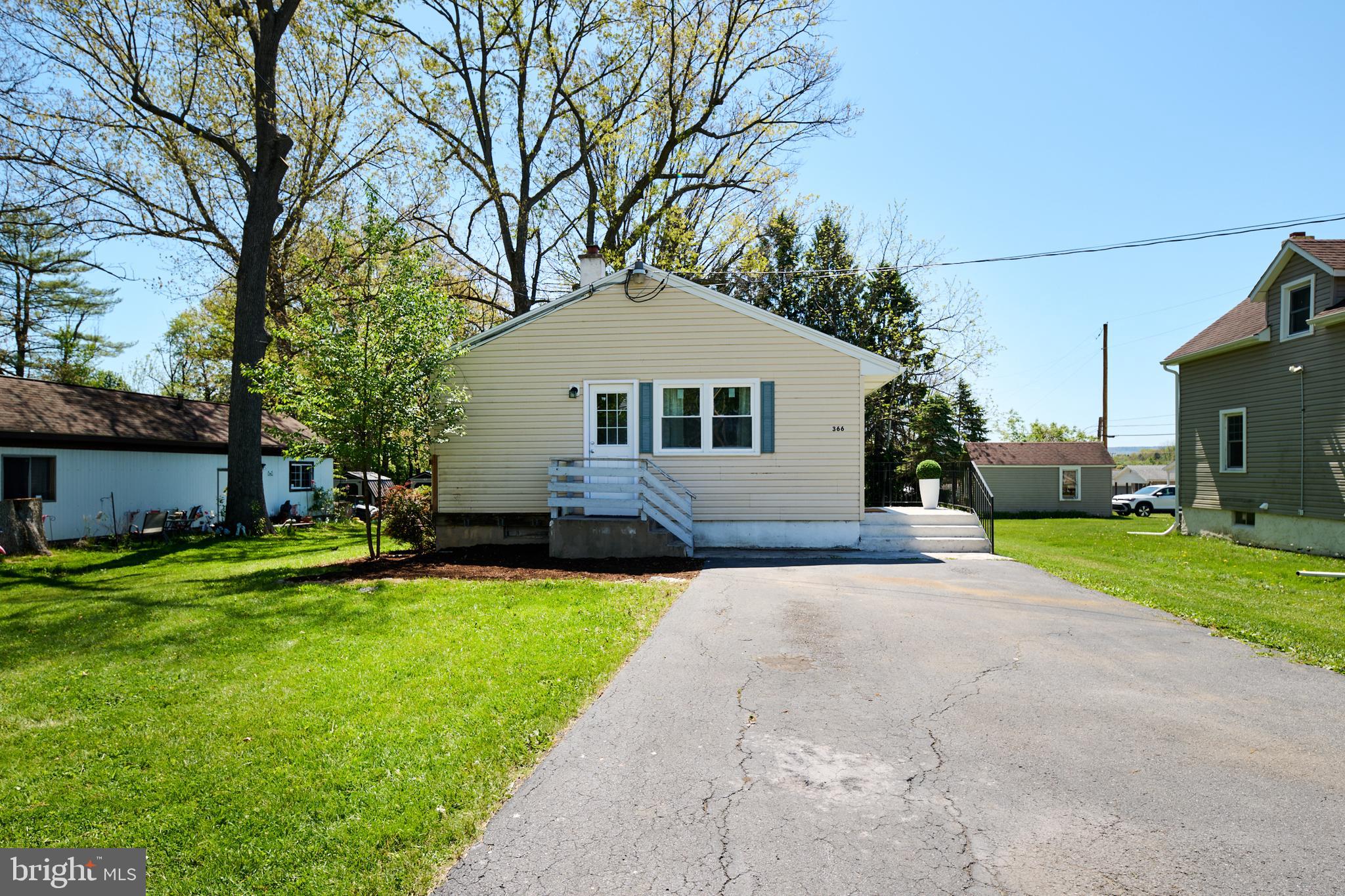 WOODYCREST - Residential
