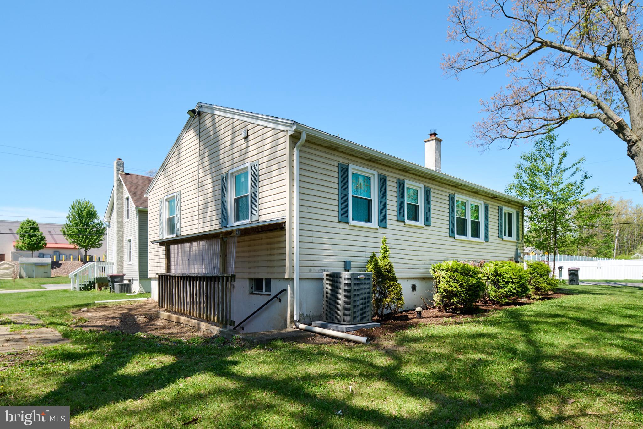 WOODYCREST - Residential