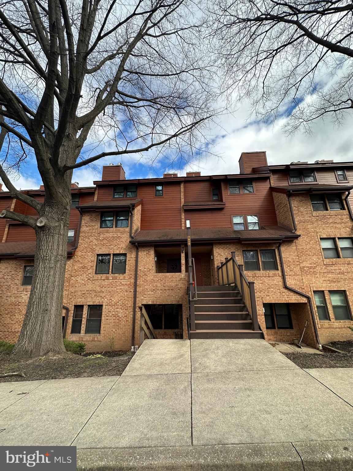 VILLAGE OF KINGS CONTRIVANCE - Residential Lease