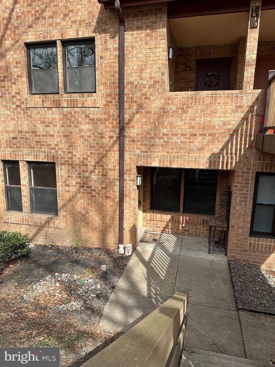 Two Bedroom, Two Bath Condo available to rent NOW. W/W Carpet in most rooms. Move-In Condition.  Relax on private Rear Patio.  Large Storage Room with Shelving off the Patio. Great location and take advantage of Columbia amenities -additional fee to use certain amenities