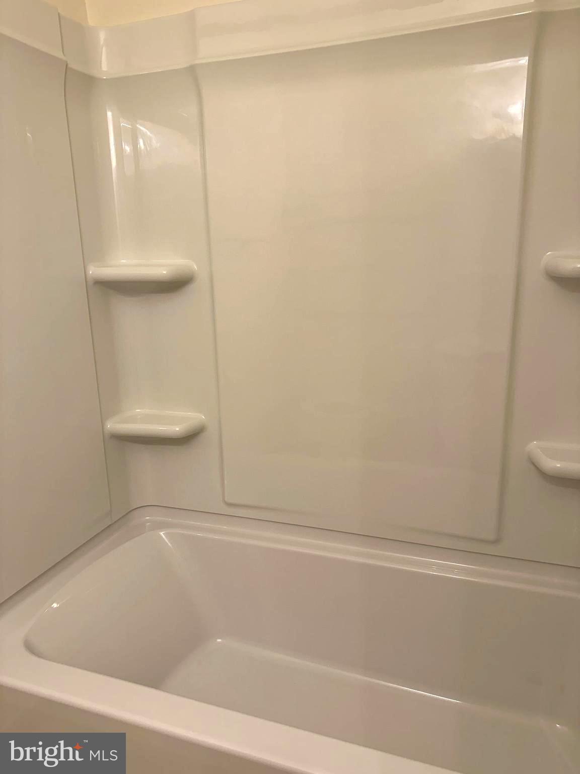 VILLAGE OF KINGS CONTRIVANCE - Residential Lease