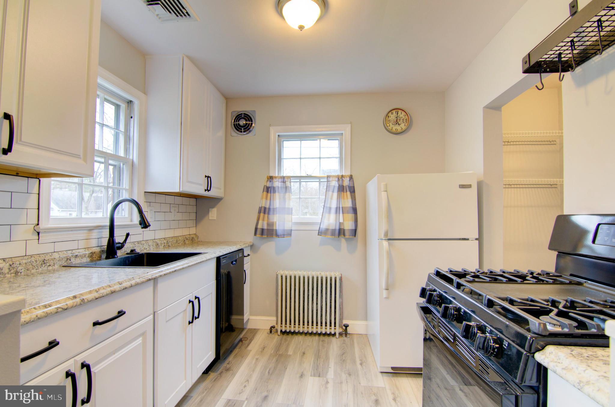 ELLISON HEIGHTS - Residential