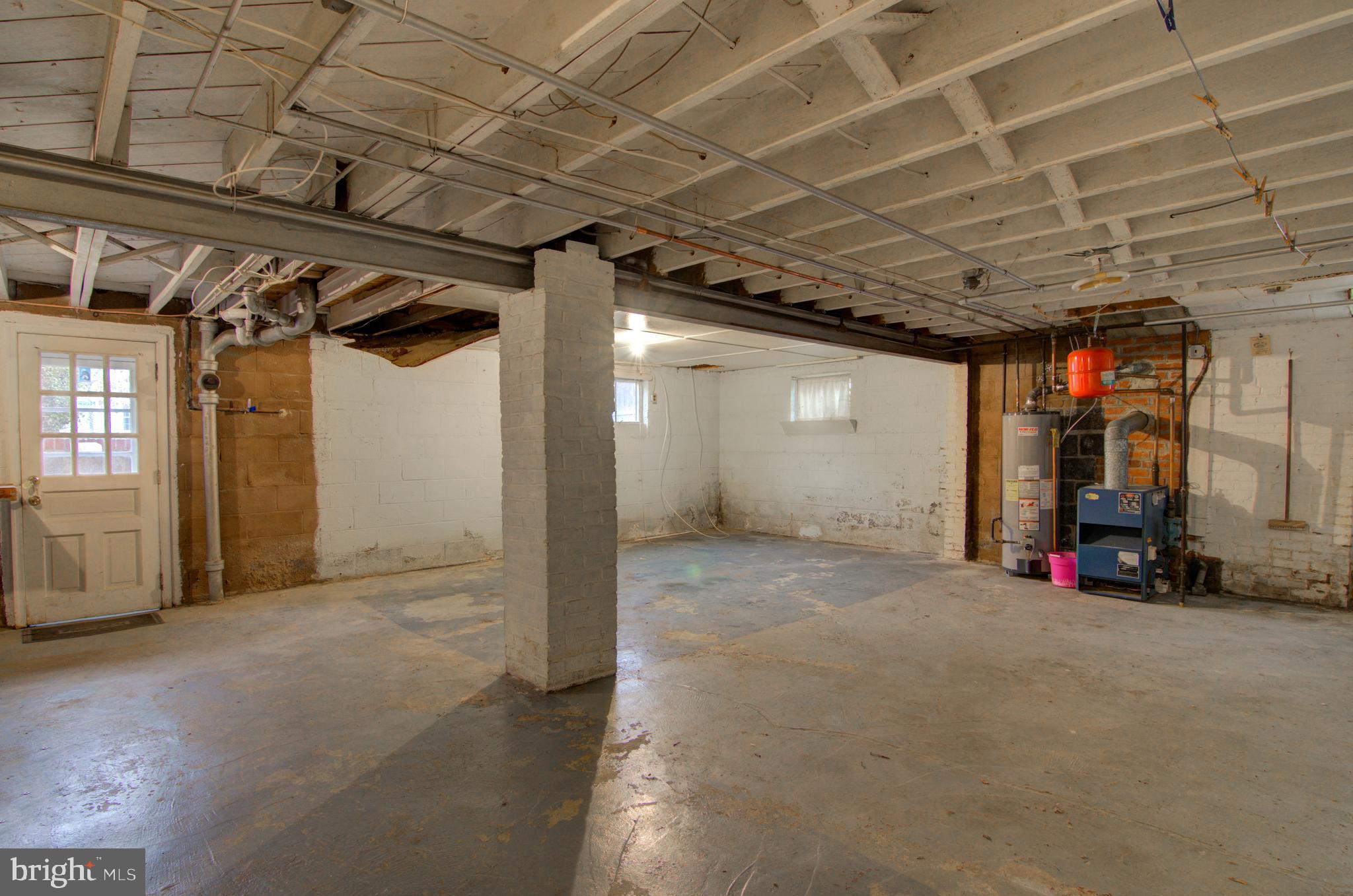 ELLISON HEIGHTS - Residential