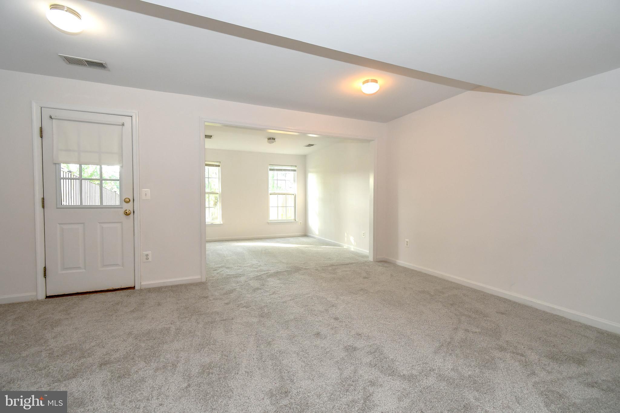 STRATFORD - Residential