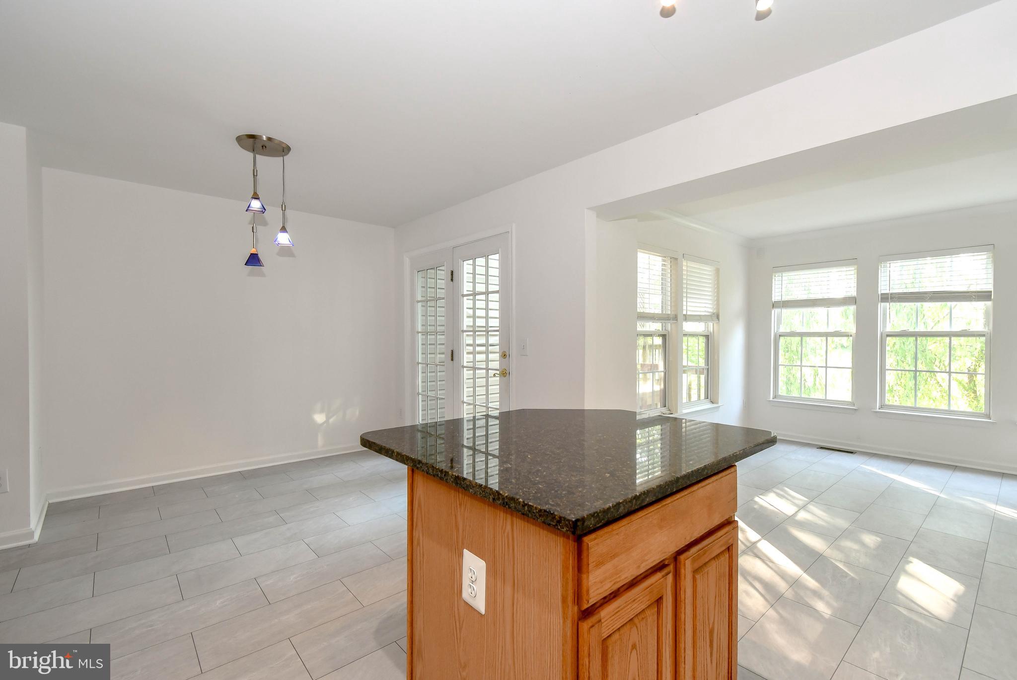 STRATFORD - Residential