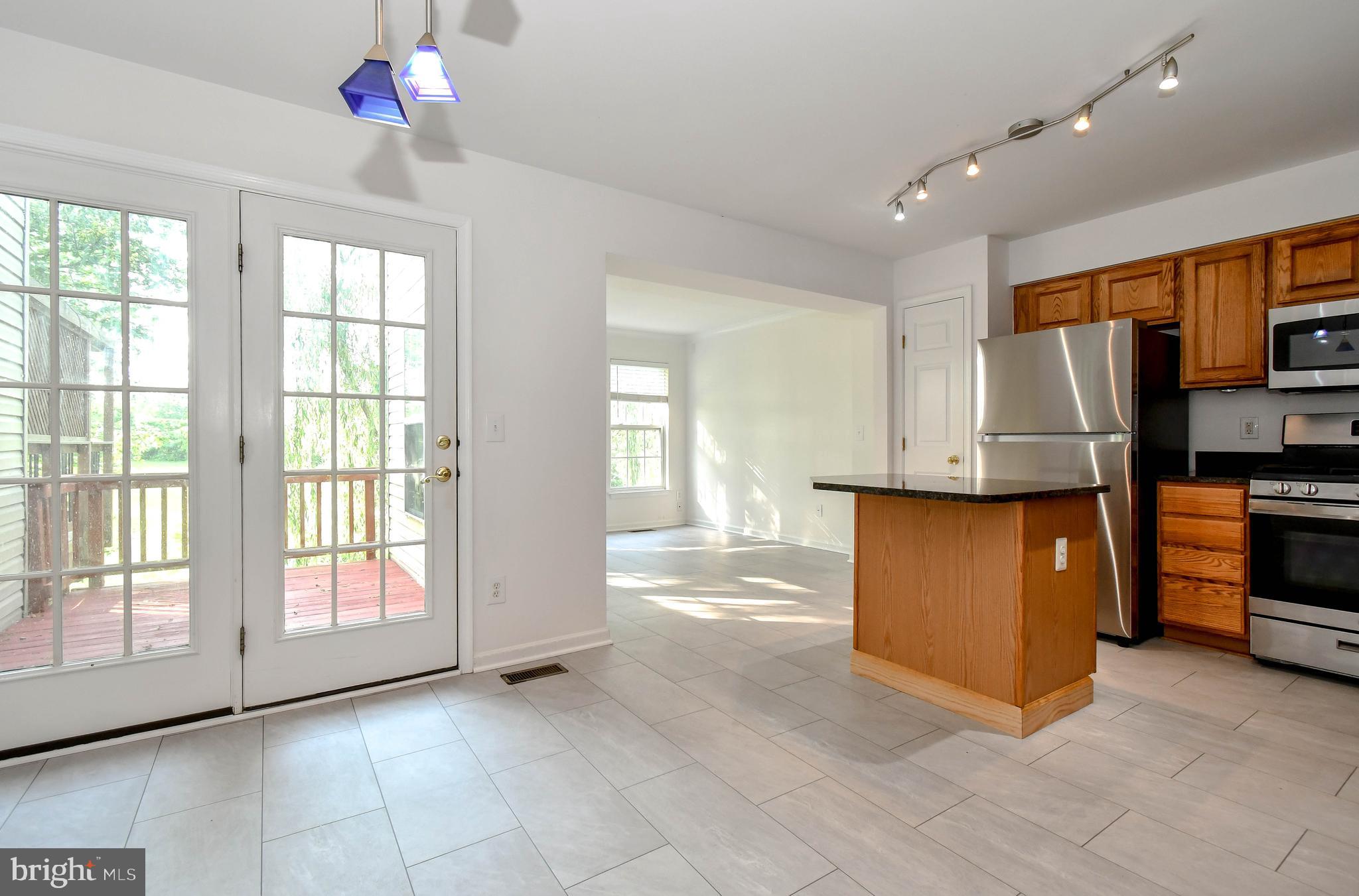 STRATFORD - Residential