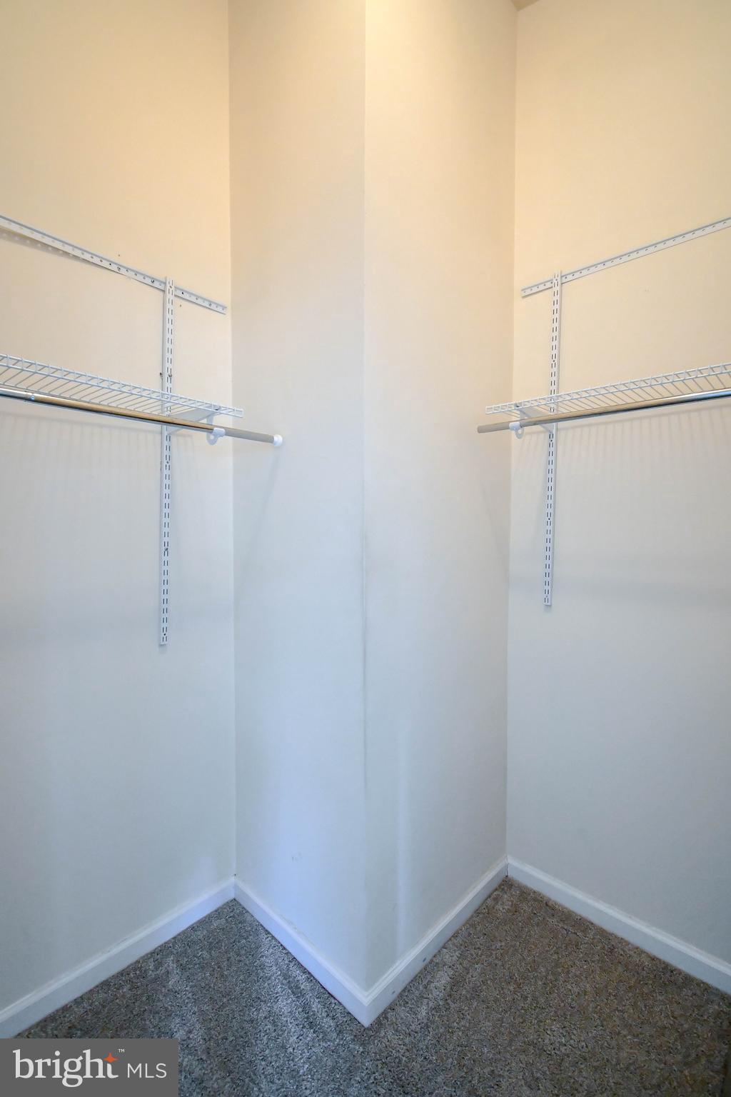 STRATFORD - Residential