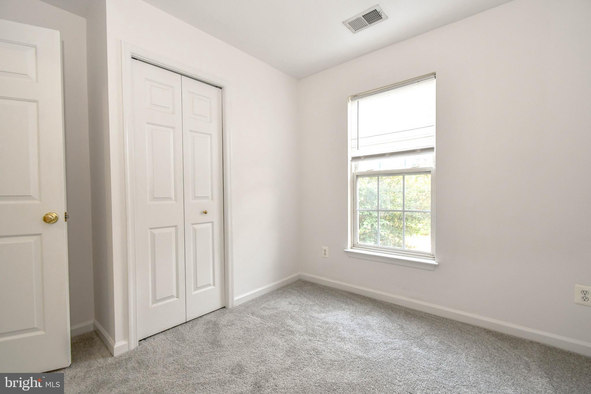 STRATFORD - Residential