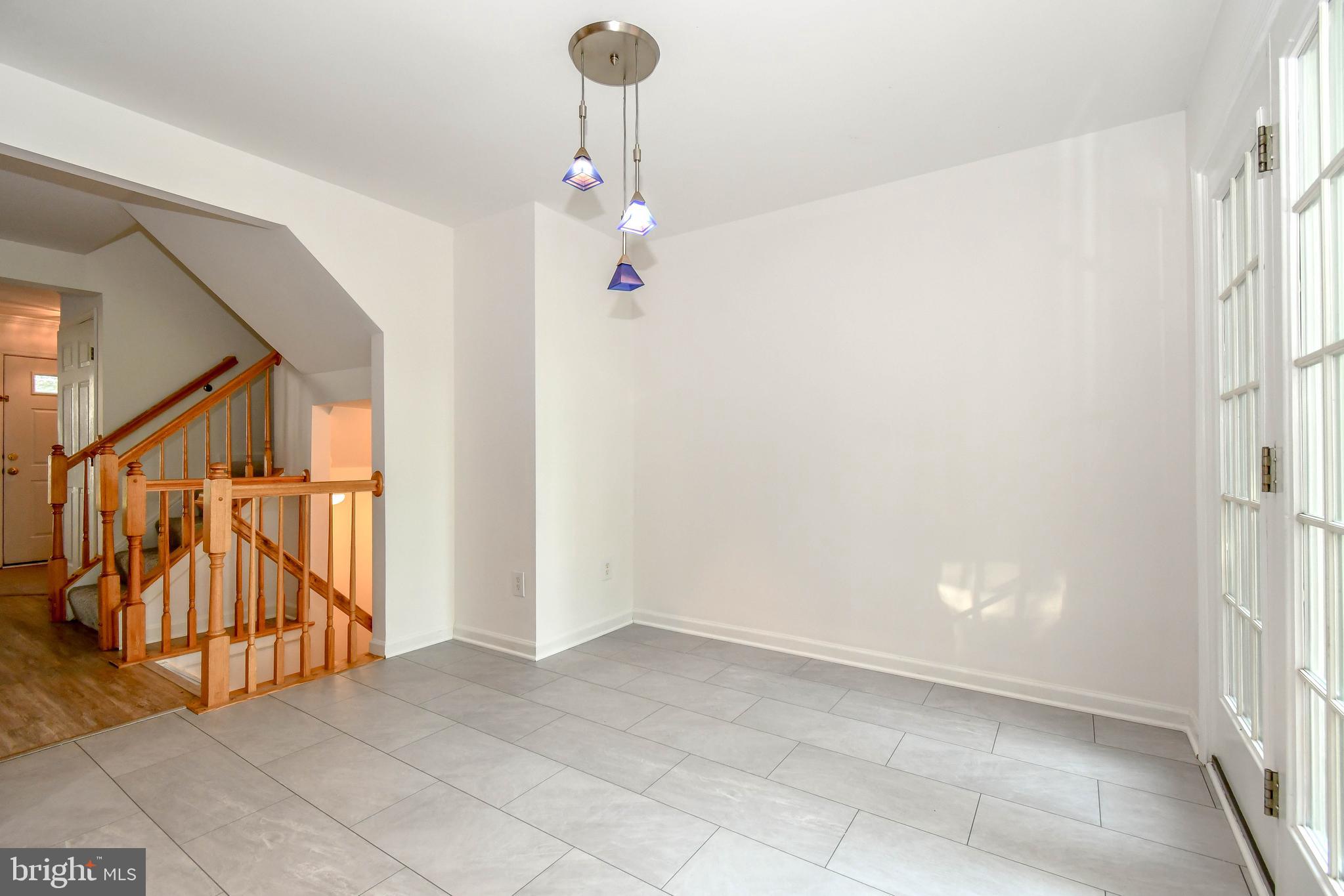 STRATFORD - Residential