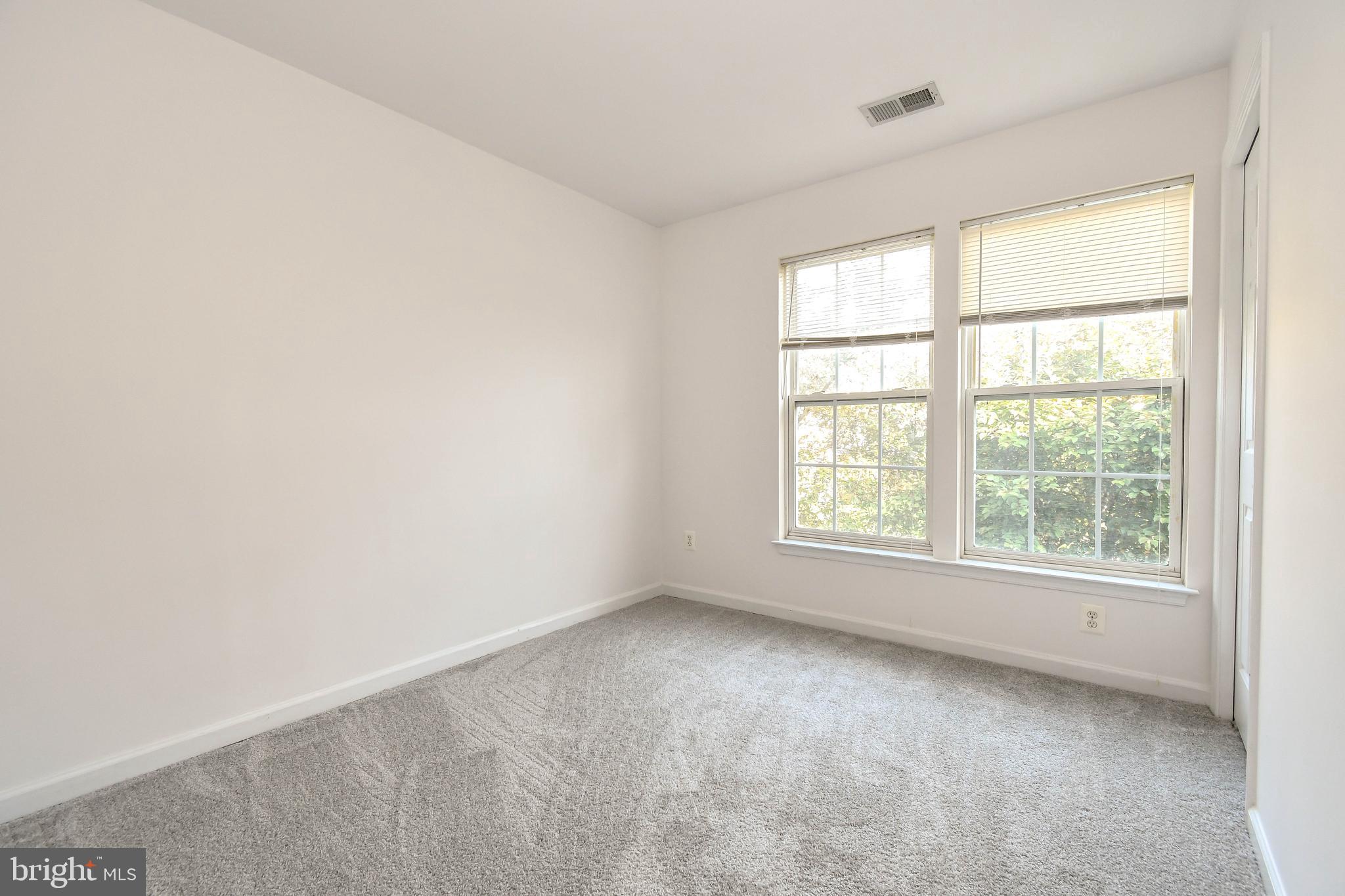 STRATFORD - Residential