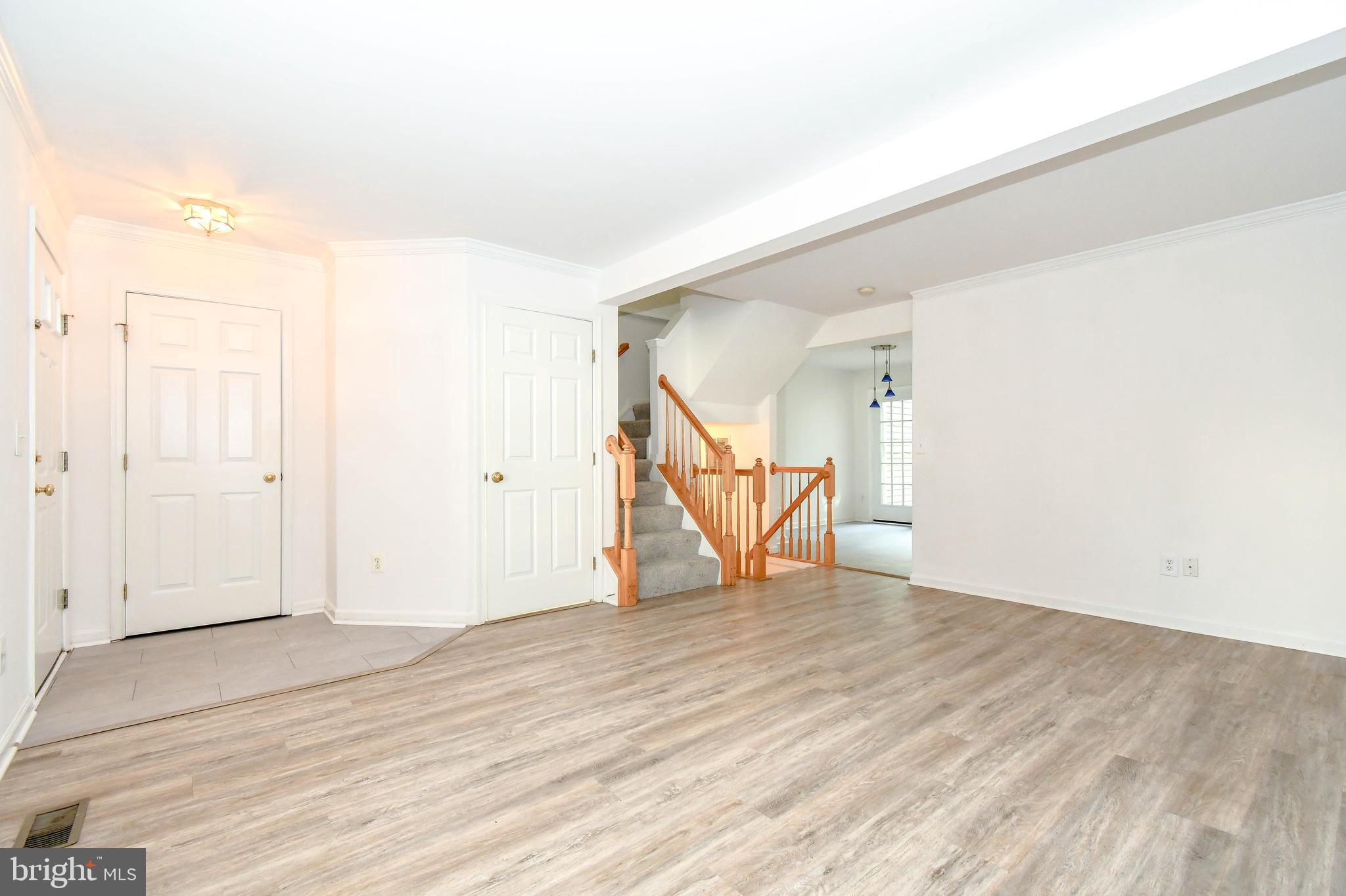 STRATFORD - Residential