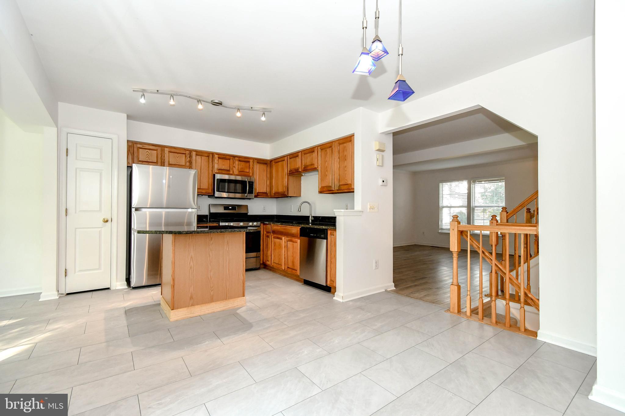 STRATFORD - Residential