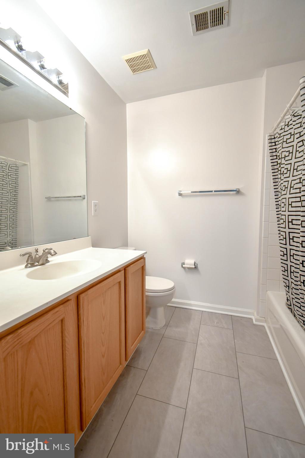 STRATFORD - Residential