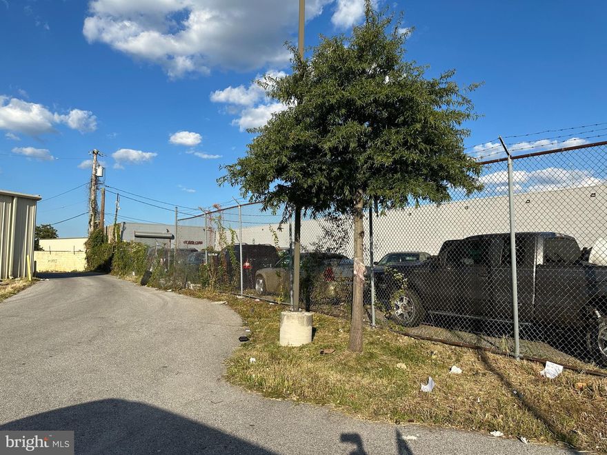 ONLINE AUCTION: Bidding begins 8/4/2025 @ 10:00 AM. Bidding ends 8/6/2025 @ 7:00 PM. List Price is Suggested Opening Bid. Deposit: $5,000.

This commercially zoned lot, currently utilized as storage, is located in the Better Waverly neighborhood. It's conveniently positioned near Clifton Park, with Greenmount Ave serving as the nearest major traffic artery, facilitating easy access. The property is believed to be occupied.