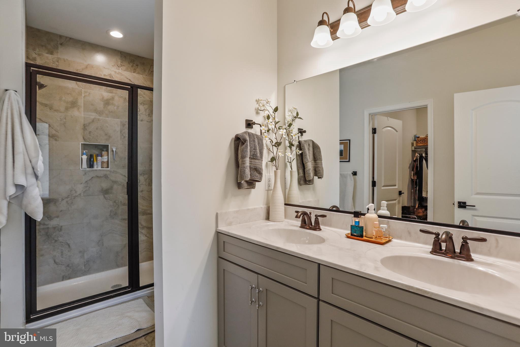 CAREFREE ACRES - Residential