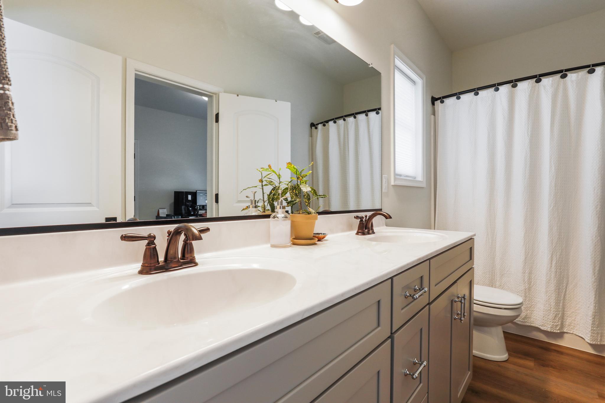 CAREFREE ACRES - Residential