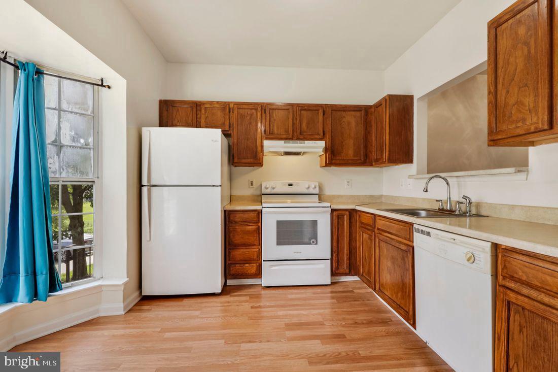 SOUTH ADDISON HGHTS TOWN - Residential