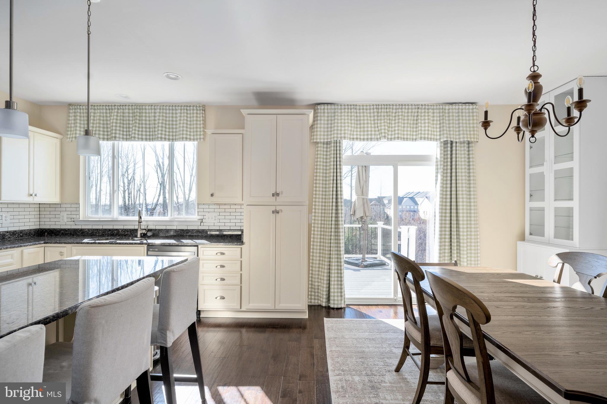 EMBREY MILL - Residential