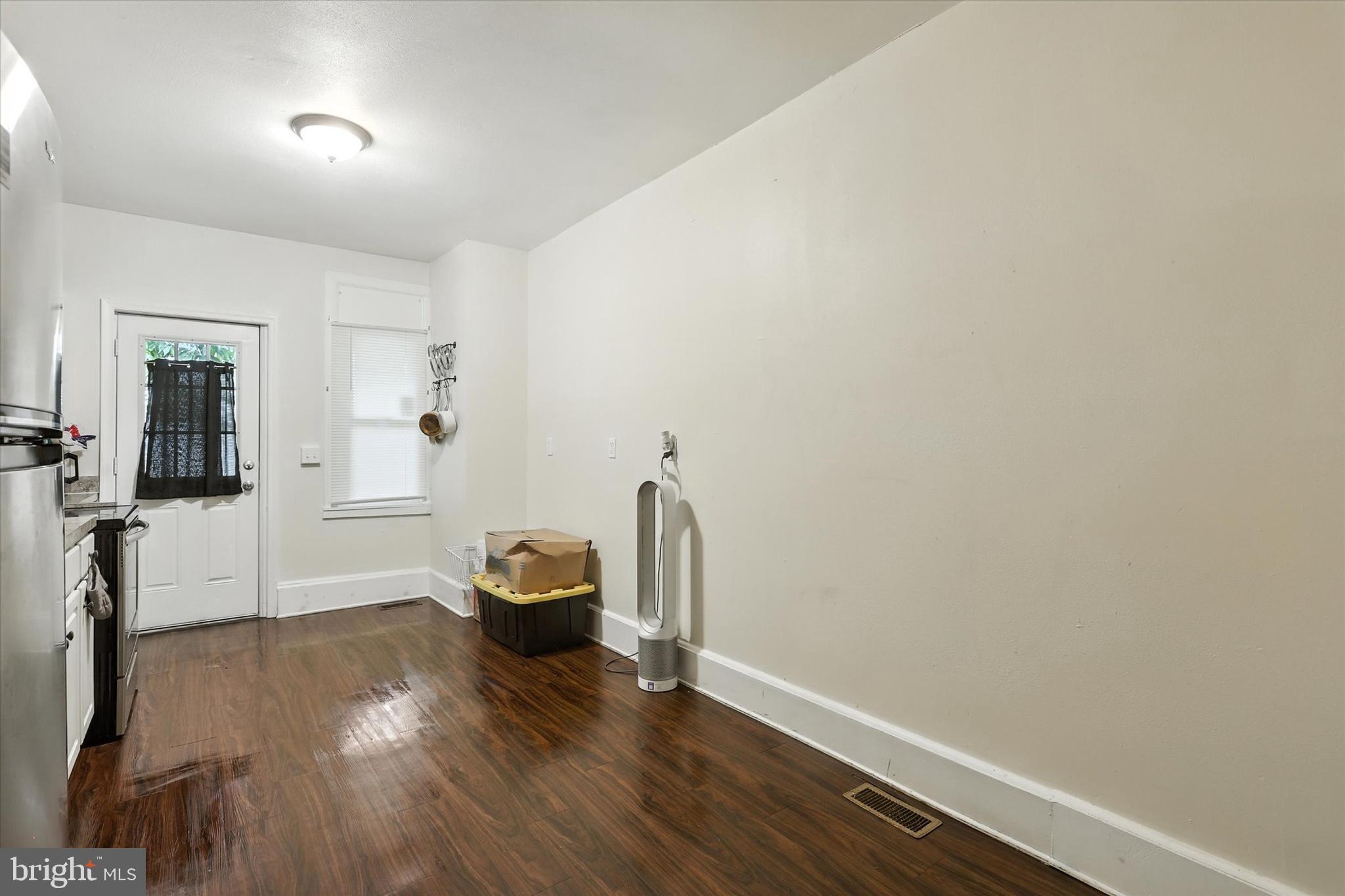 622 WOODBINE STREET