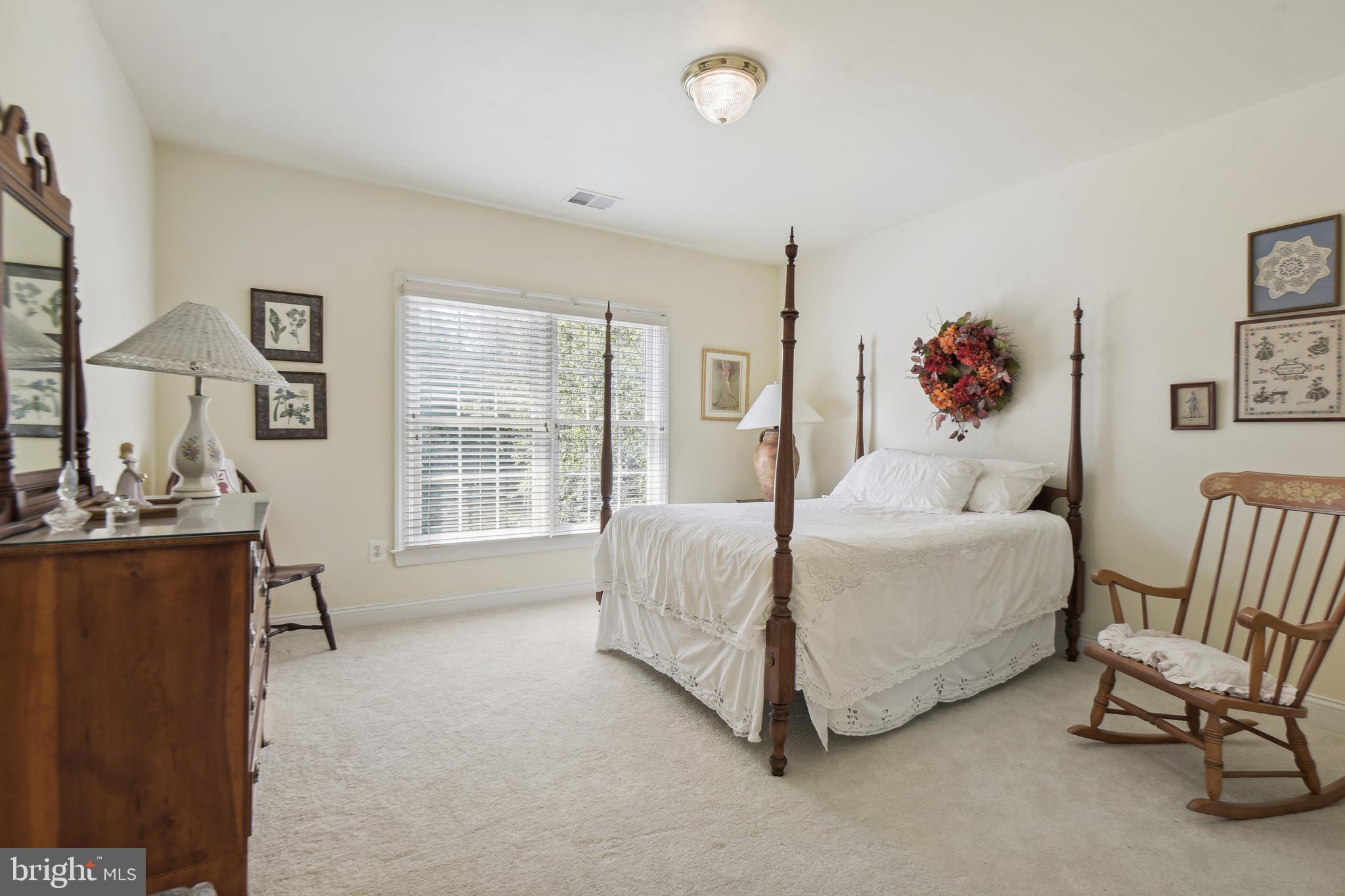 RIVER FALLS - Residential