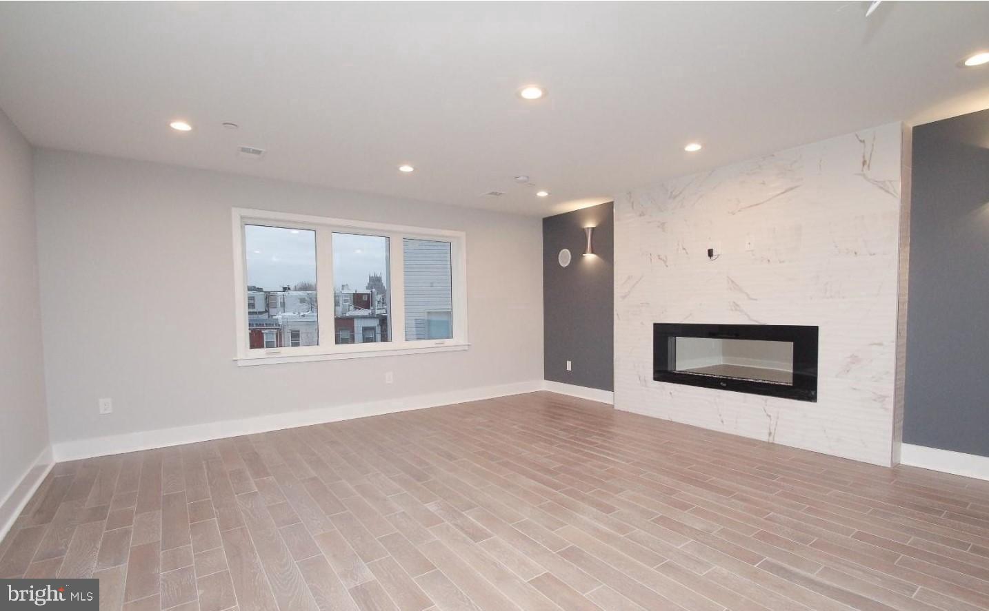 FISHTOWN - Residential Lease