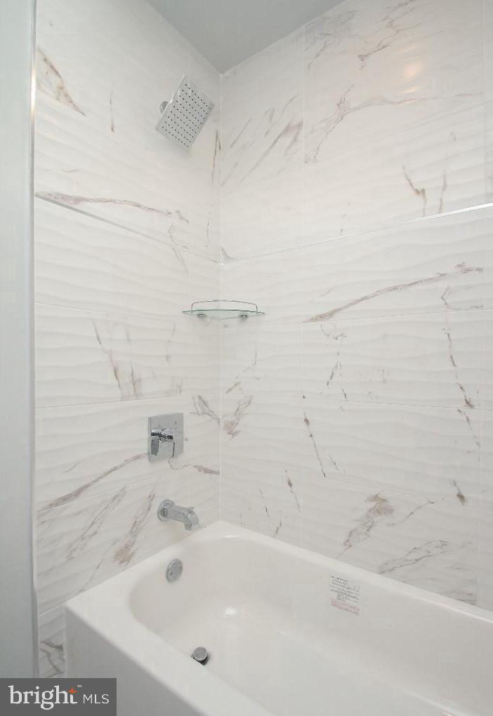 FISHTOWN - Residential Lease