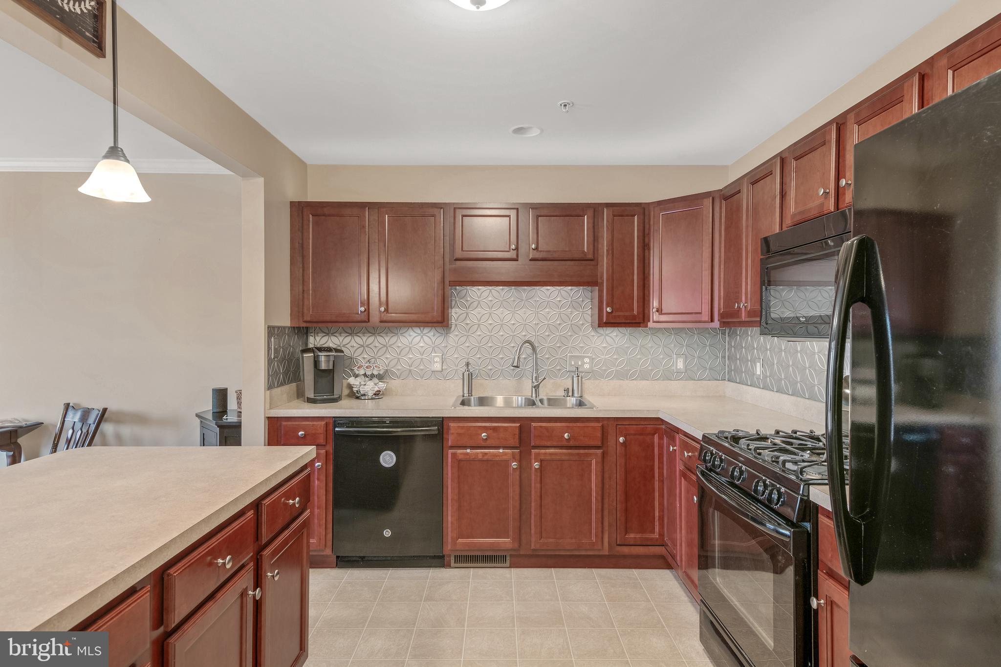 MANOR HEIGHTS - Residential