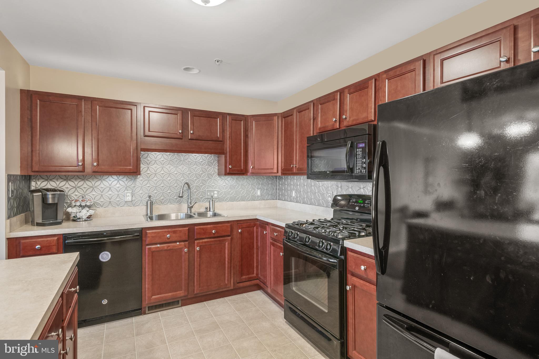 MANOR HEIGHTS - Residential