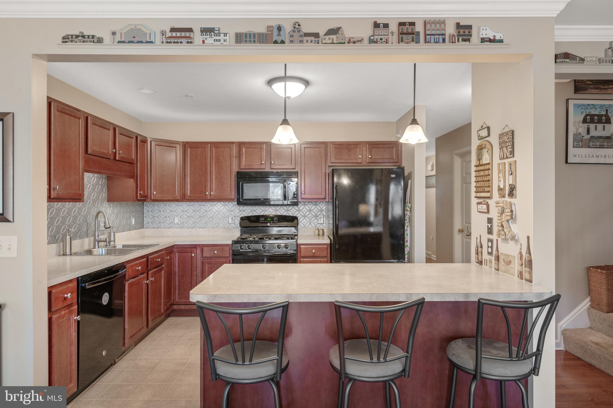 MANOR HEIGHTS - Residential