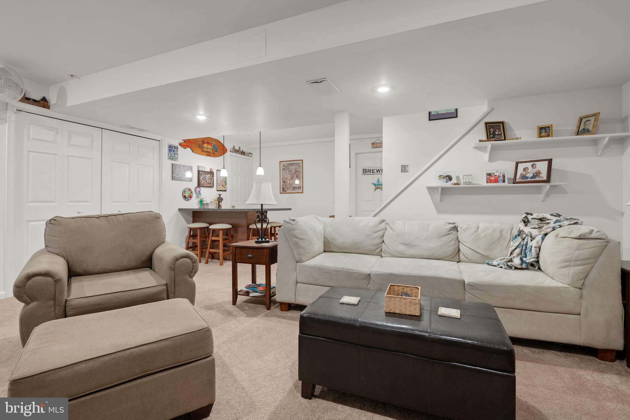 MANOR HEIGHTS - Residential