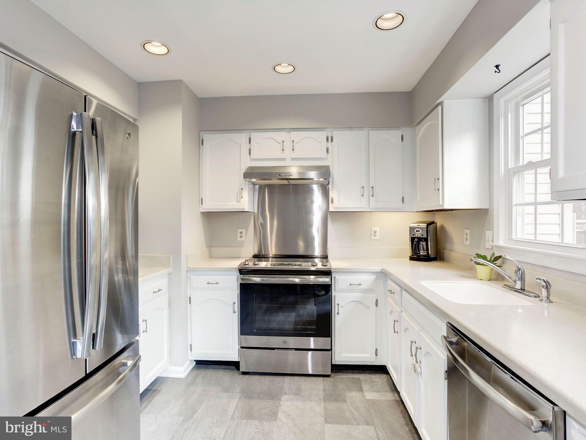 COLONY PARK - Residential