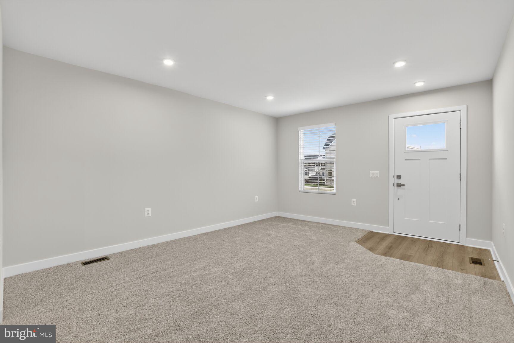 ALEXANDER'S CROSSING - Residential Lease