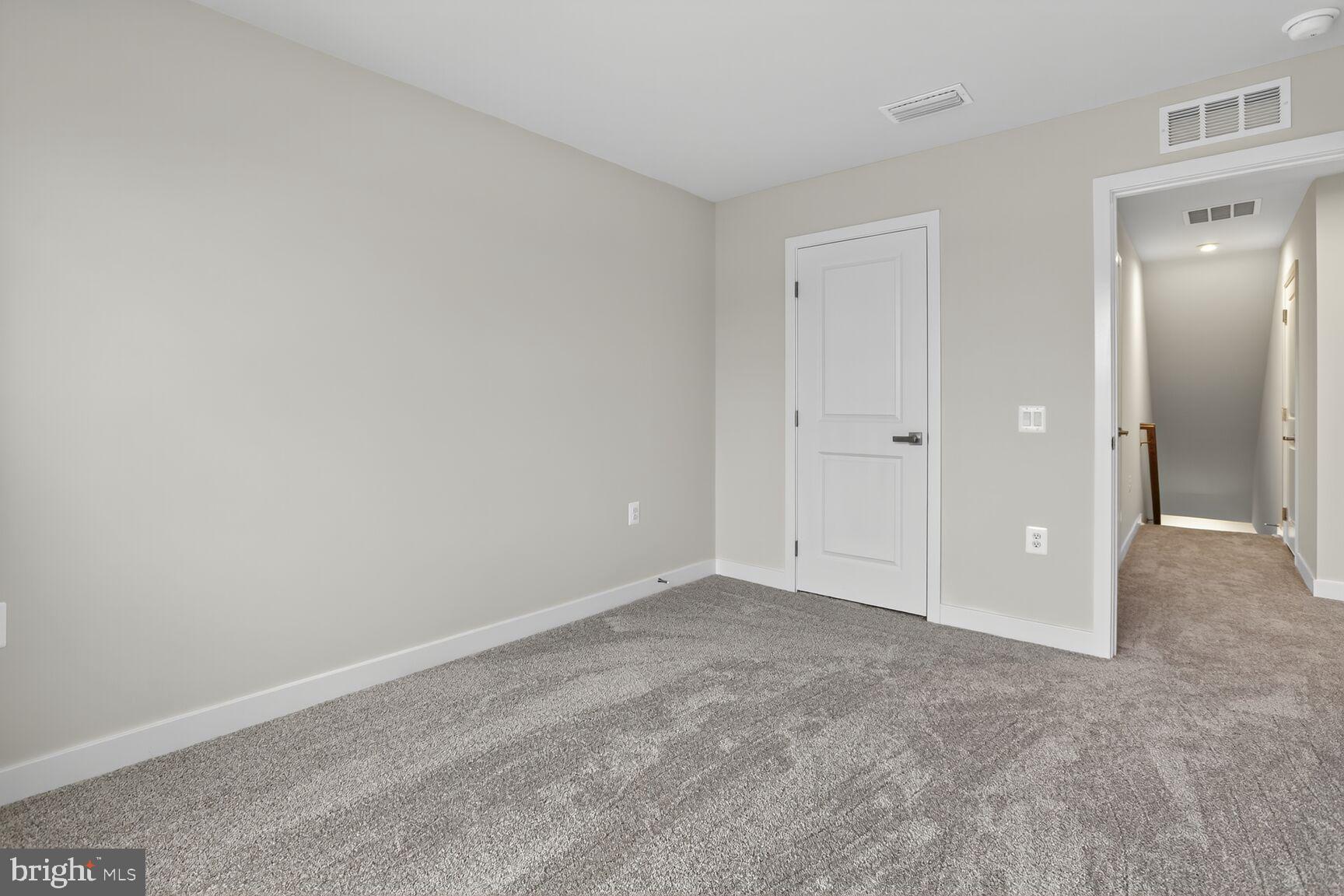 ALEXANDER'S CROSSING - Residential Lease