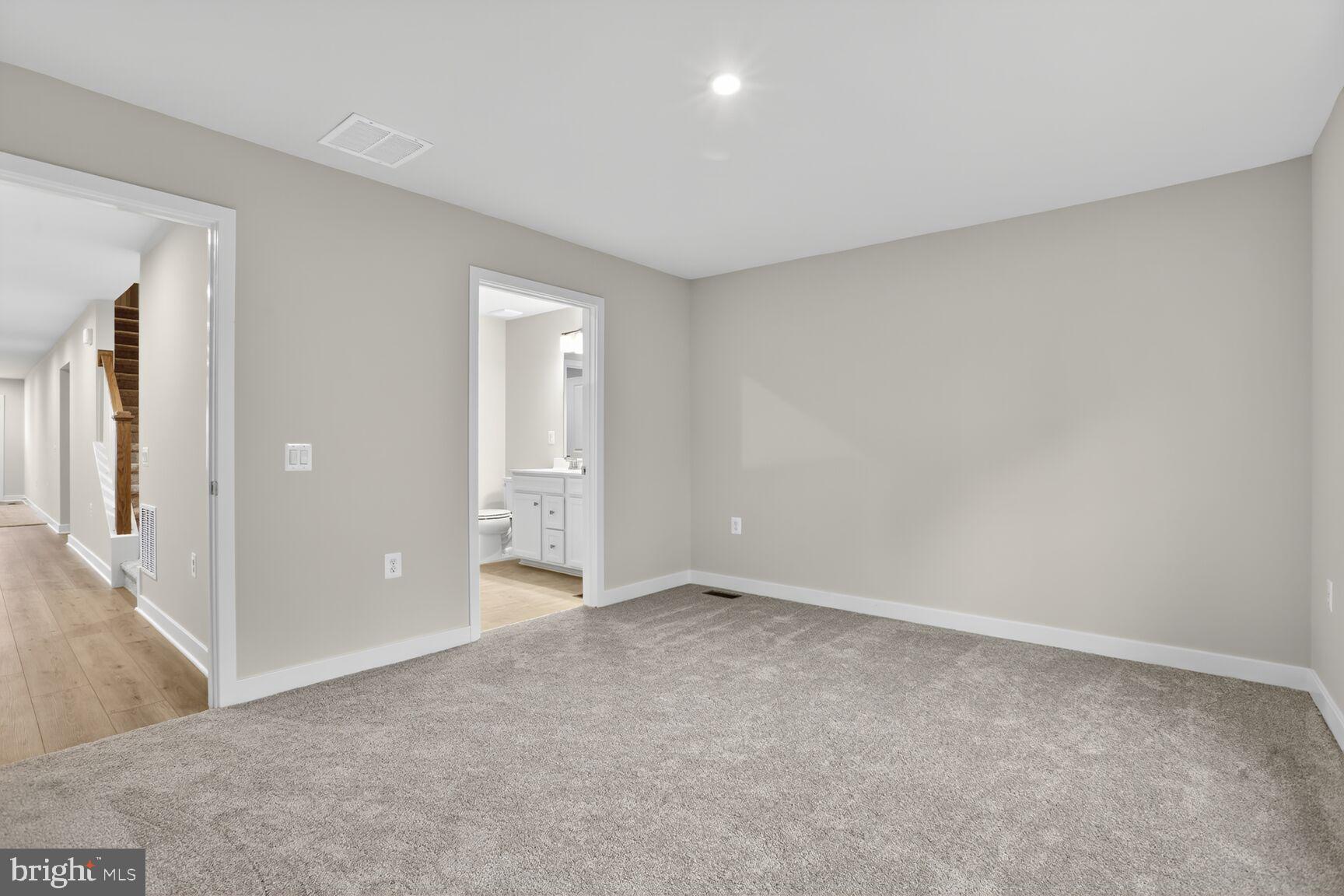 ALEXANDER'S CROSSING - Residential Lease