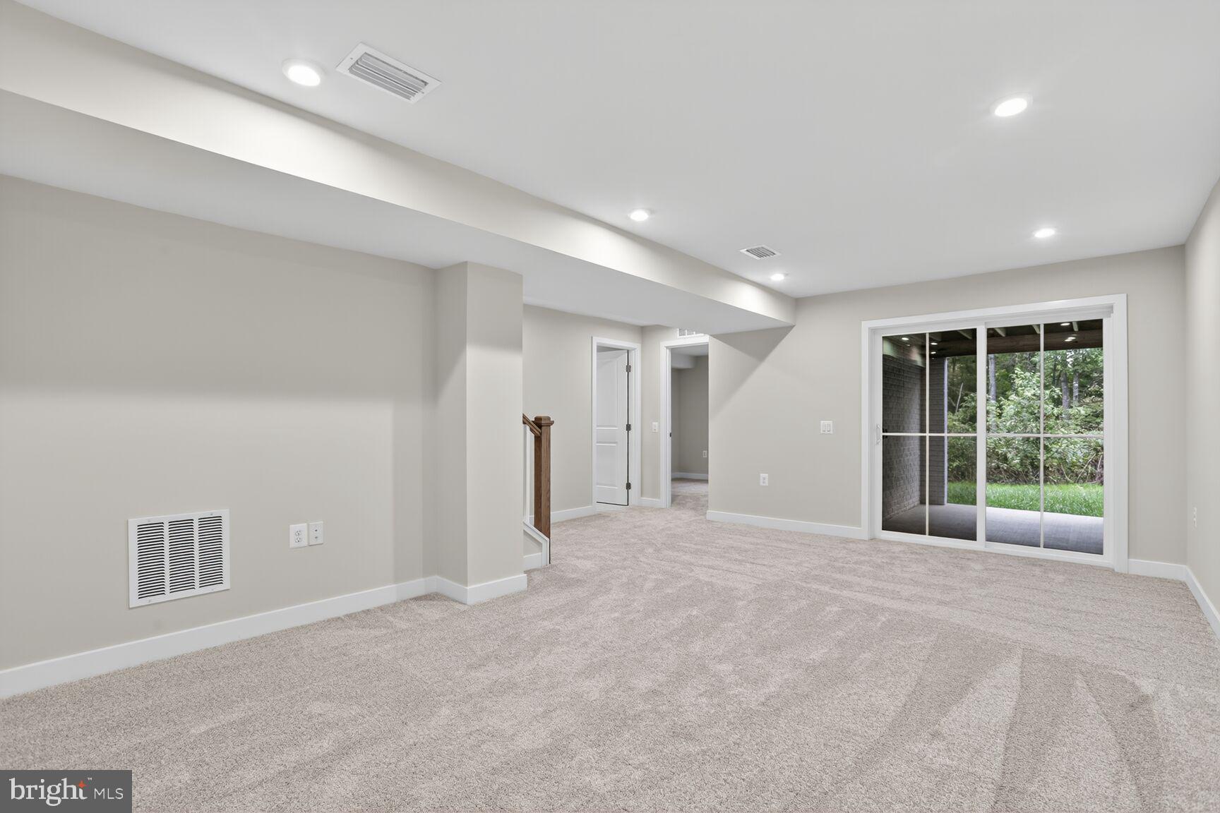 ALEXANDER'S CROSSING - Residential Lease