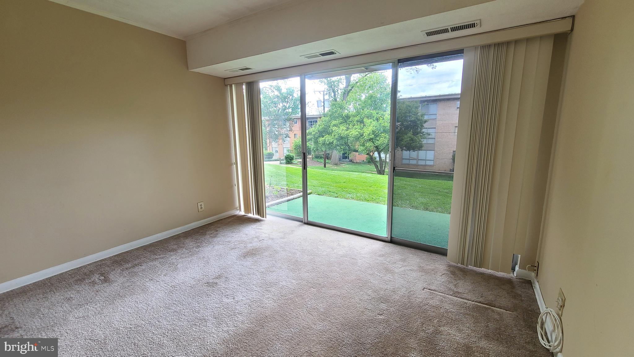 WESTBRIAR - Residential Lease