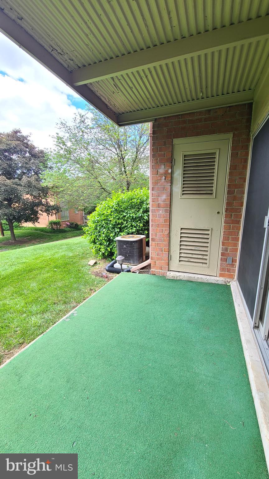 WESTBRIAR - Residential Lease