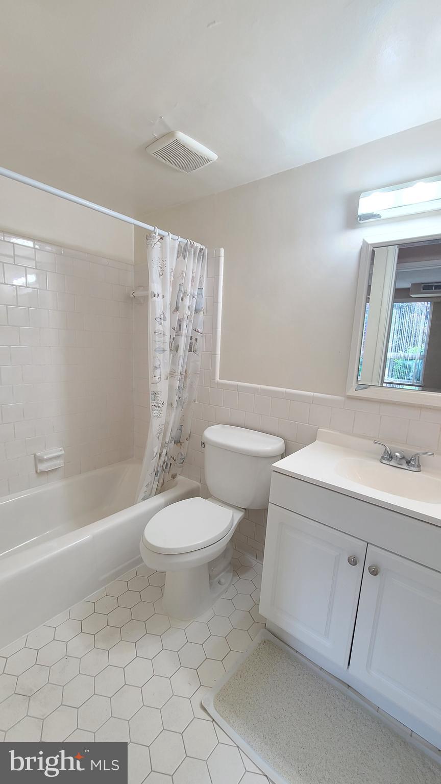 WESTBRIAR - Residential Lease