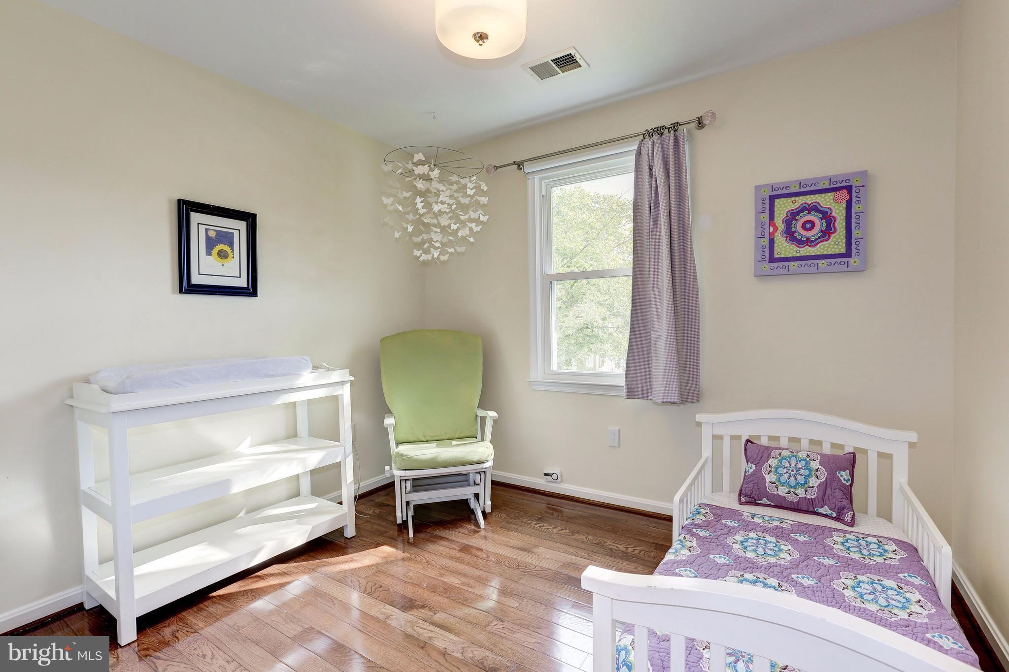 KENSINGTON ESTATES - Residential