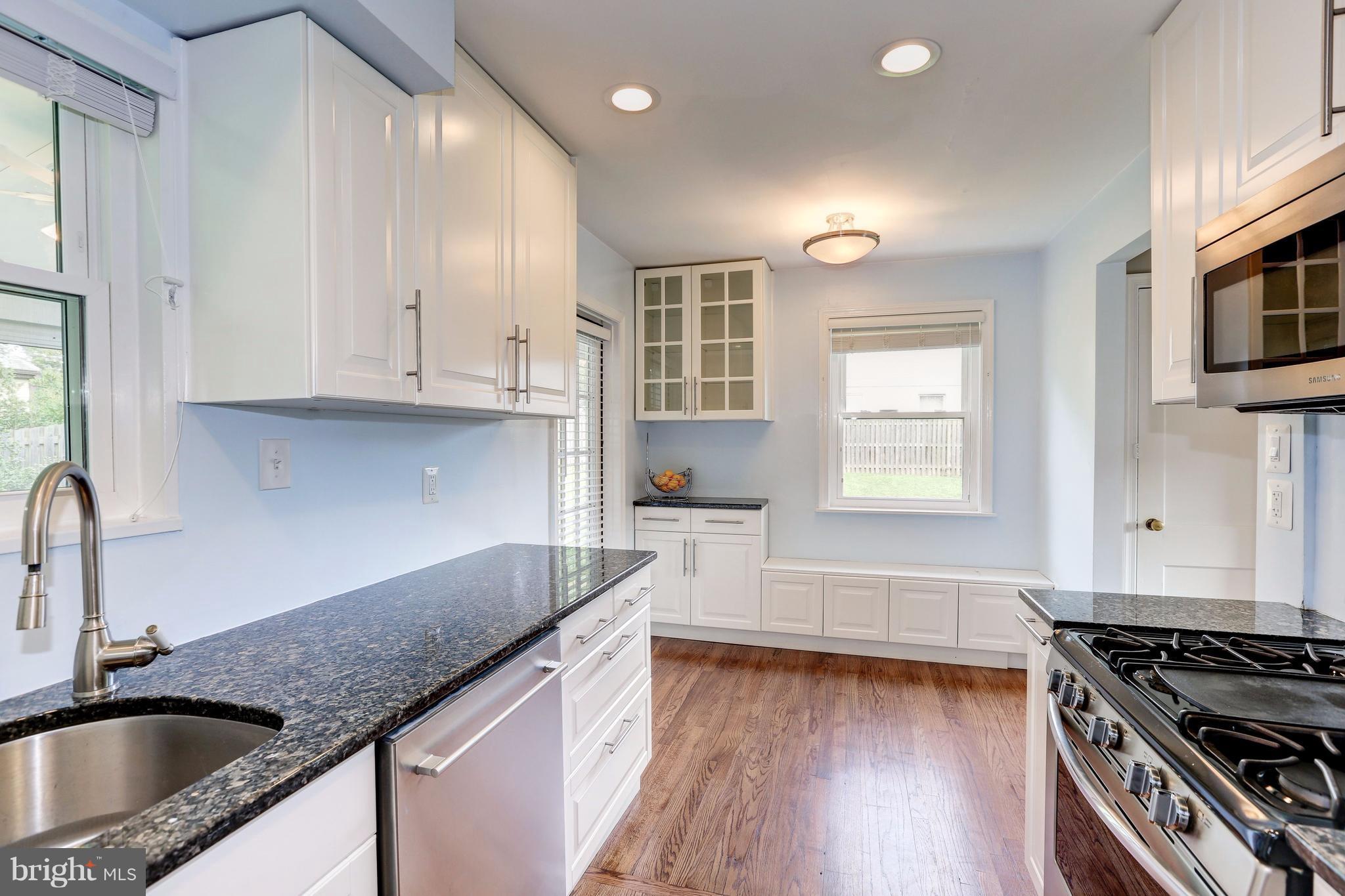 KENSINGTON ESTATES - Residential