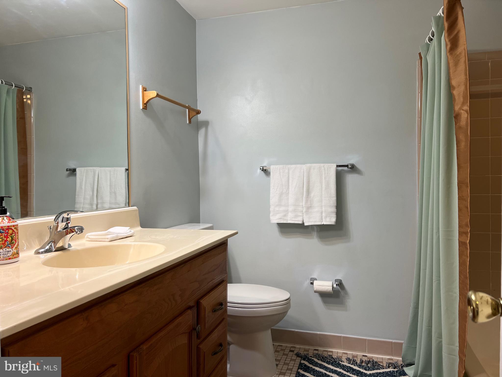 NEW GATE - Residential Lease