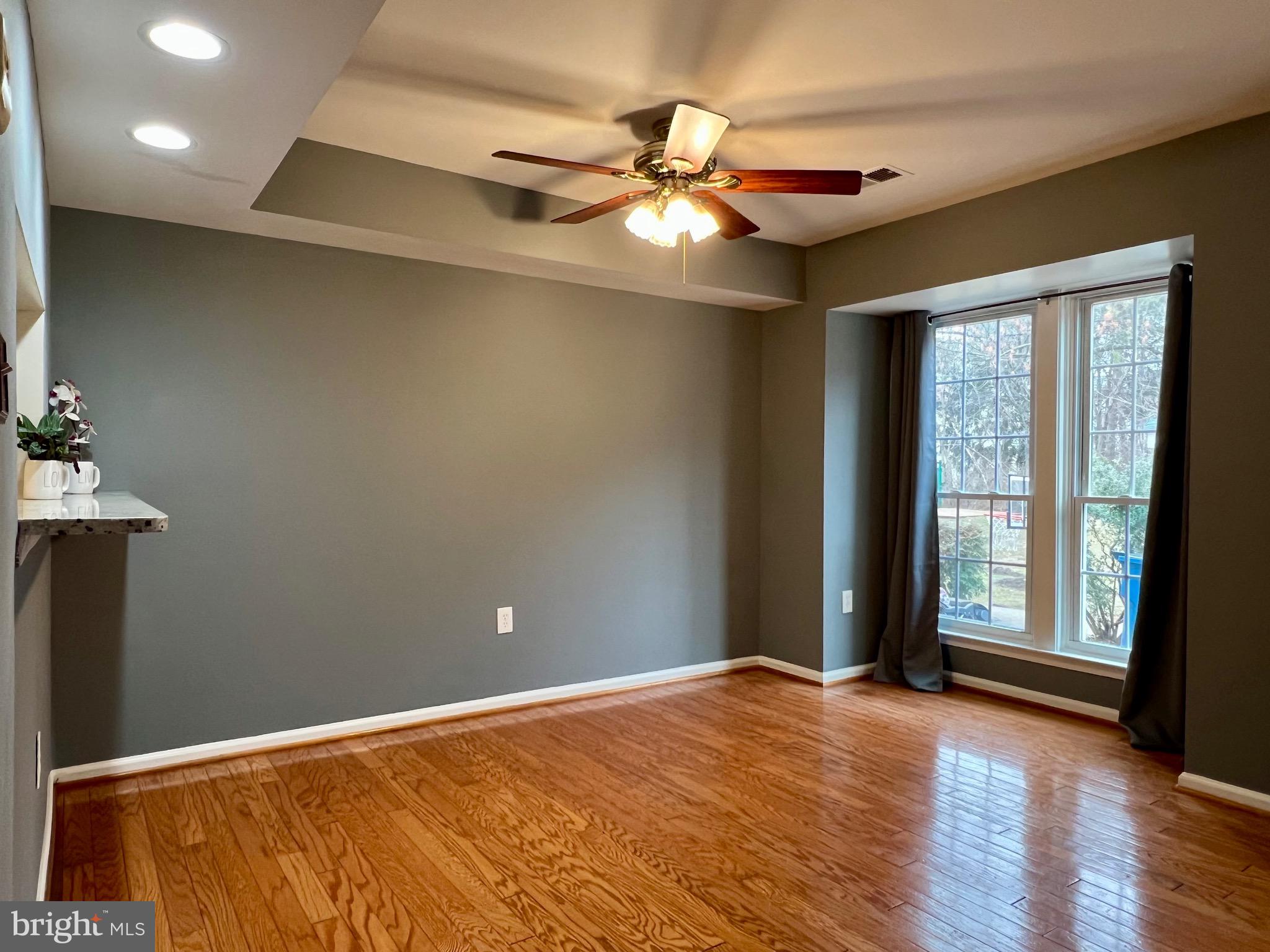 NEW GATE - Residential Lease