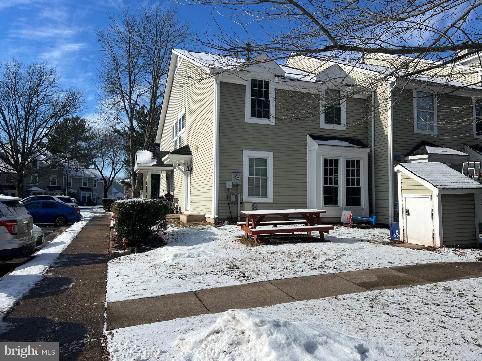 NEW GATE - Residential Lease